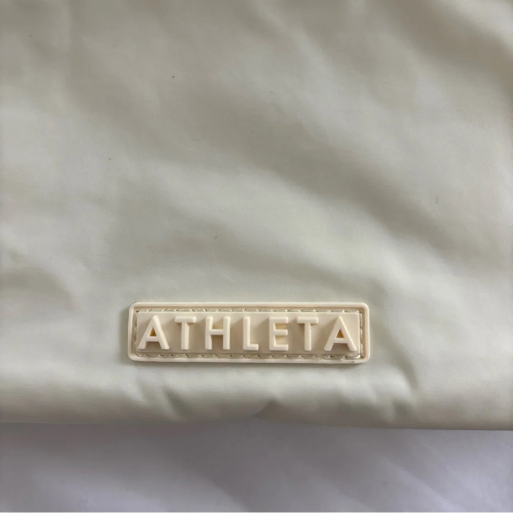 NWT Athleta All About Large Crossbody Belt Bag Butter Yellow Fanny pack - Picture 6 of 13